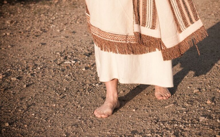 Jesus caminha no deserto